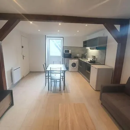 T2 Quai Paul Bert Apartmán